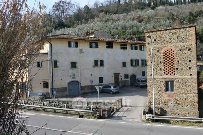 Appartamento in residenziale in Via Vecchia Pisana 10