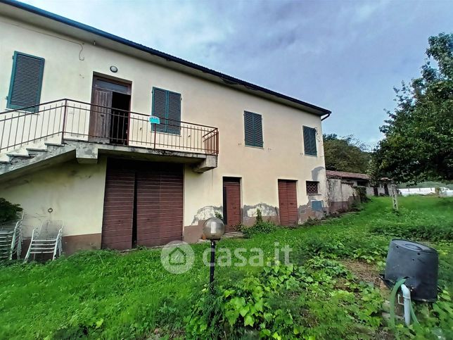 Rustico/casale in residenziale in 