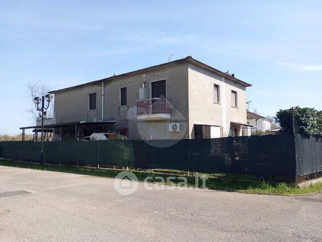 Villa in residenziale in Via Finadea 6