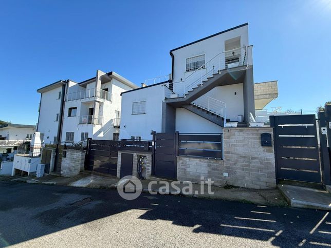 Appartamento in residenziale in Via Sacrofano-Cassia 4096