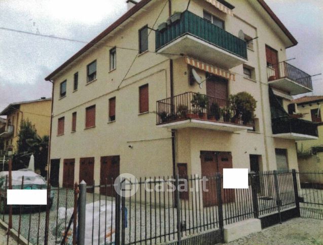 Appartamento in residenziale in Via A. Manzoni