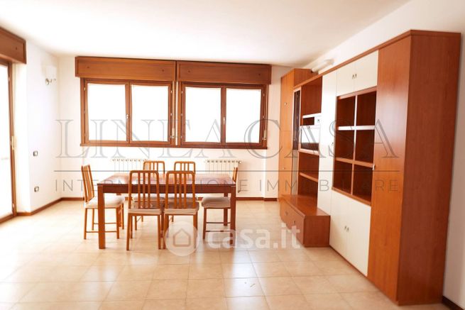 Appartamento in residenziale in Via Degli Alpini