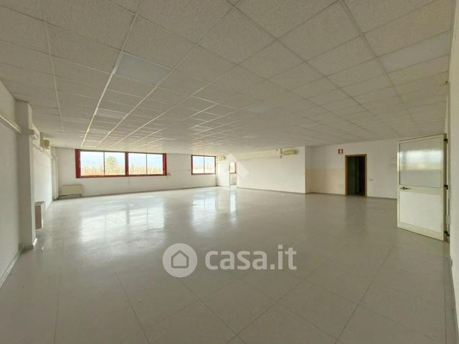 Ufficio in commerciale in Corso Vercelli 332