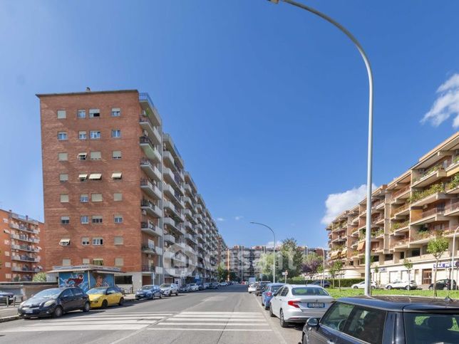 Appartamento in residenziale in Via Davide Campari