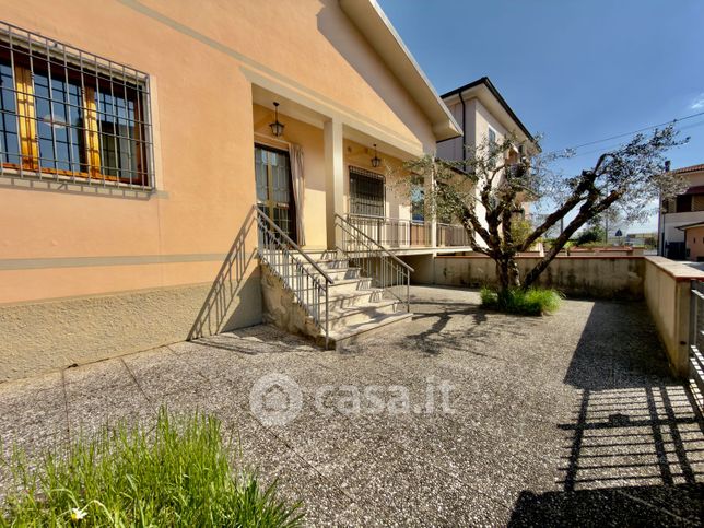 Villa in residenziale in Via Forteguerri
