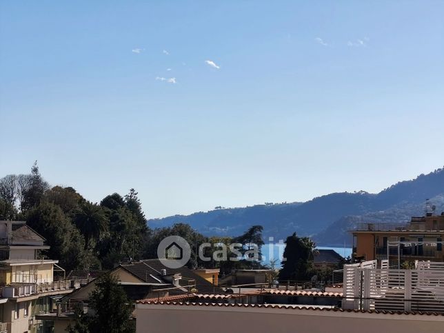 Appartamento in residenziale in Via Aurelio Baisi 14