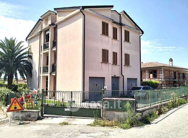 Appartamento in residenziale in Via Sant'Abbondio 14