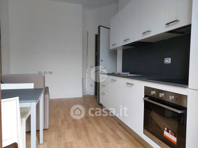 Appartamento in residenziale in Via Luigi Federico Menabrea 25