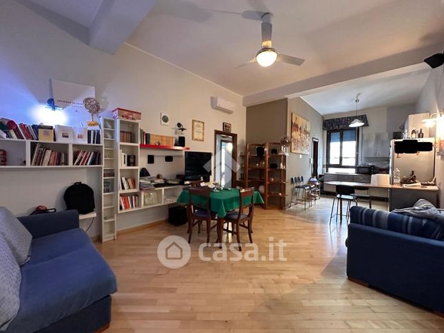 Appartamento in residenziale in Via Assisi 32