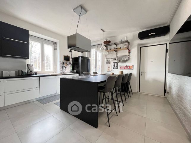Appartamento in residenziale in Via Cascina Resega 12