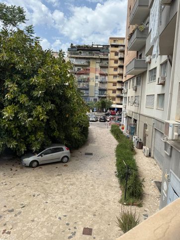 Ufficio in commerciale in Viale Croce Rossa 25