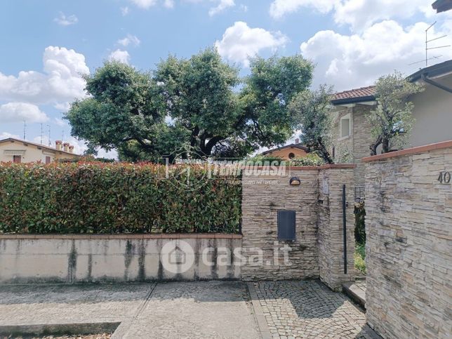 Villetta a schiera in residenziale in 