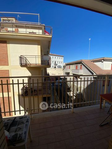 Appartamento in residenziale in Via Luigi Mazza 3