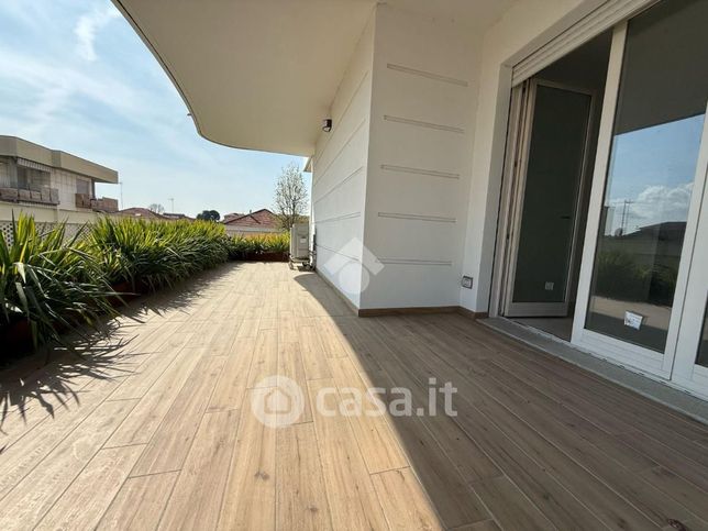 Appartamento in residenziale in Corso Francia 195