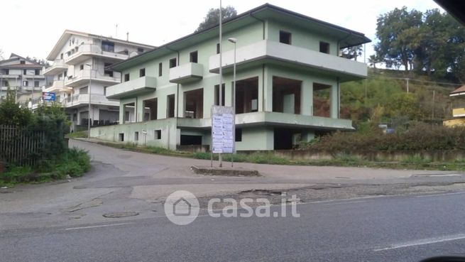 Box/posto auto in residenziale in Strada Statale 18 Tirrena Inferiore