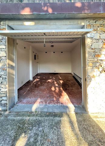 Box/posto auto in residenziale in Via Salvo D'Acquisto
