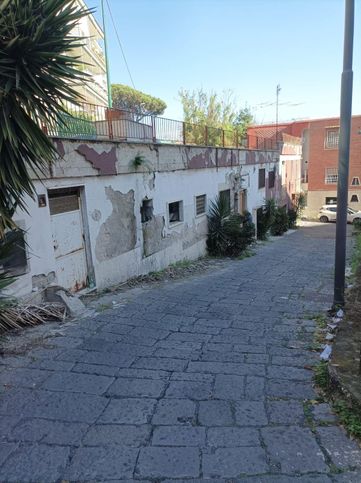 Appartamento in residenziale in Via Pacuvio 79