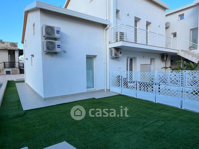 Villetta a schiera in residenziale in Viale Sicilia