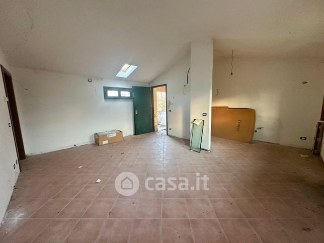 Appartamento in residenziale in Via Tullio Cristiani