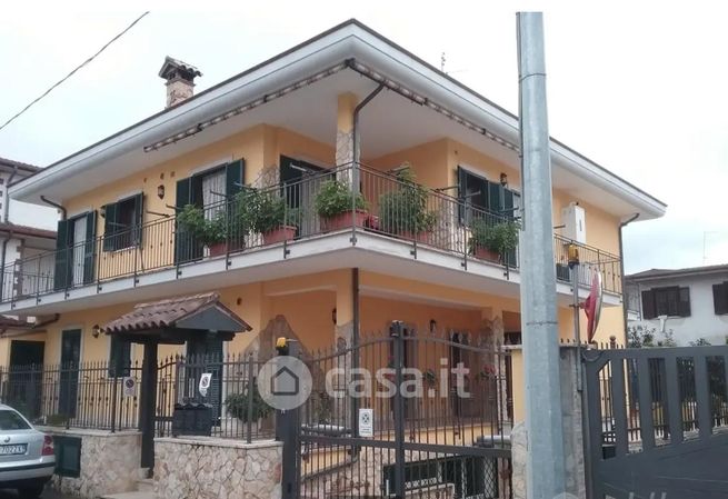 Appartamento in residenziale in Via cesare battisti 28