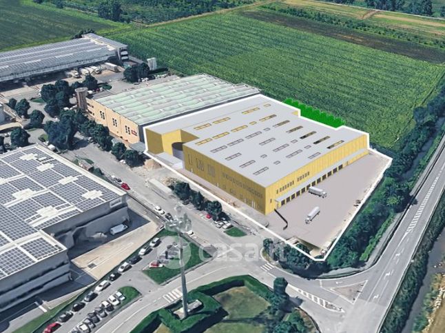 Capannone in commerciale in Via Guido Rossa