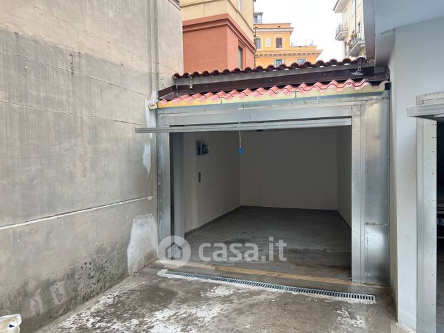 Garage/posto auto in residenziale in Via Catanzaro 17