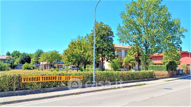 Terreno edificabile in residenziale in Via IV Novembre 50