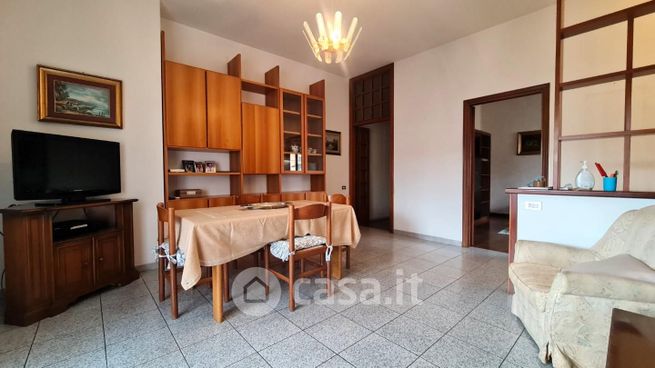 Appartamento in residenziale in Via Vittorio Alfieri 8