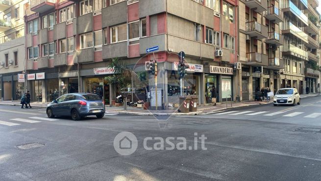 Ufficio in commerciale in Via Quintino Sella 27