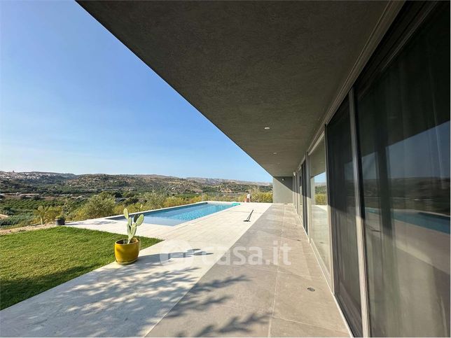 Villa in residenziale in Strada Provinciale 35