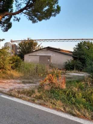 Terreno edificabile in residenziale in Via Cavin Lungo