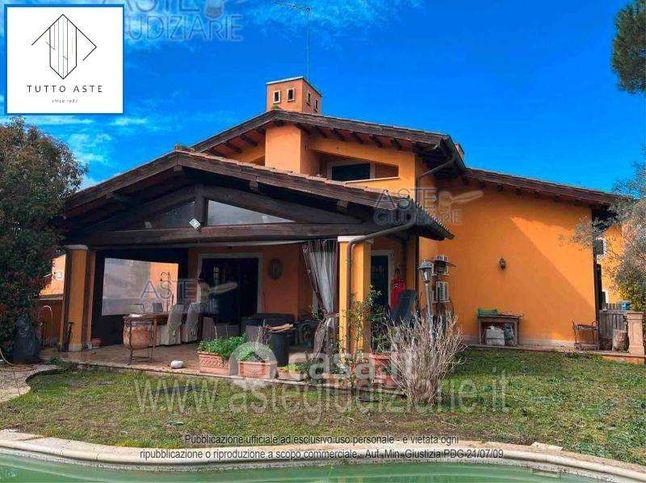 Appartamento in residenziale in Via di Casal Selce 441