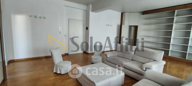 Appartamento in residenziale in Via Domenico Cimarosa 10
