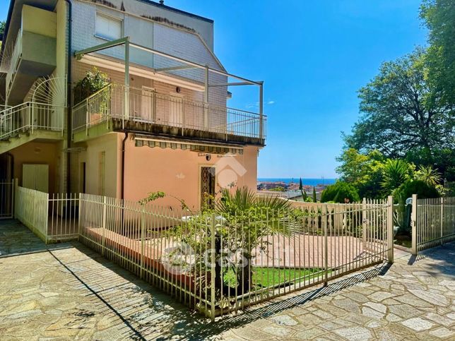 Appartamento in residenziale in Via del Ginepro 10
