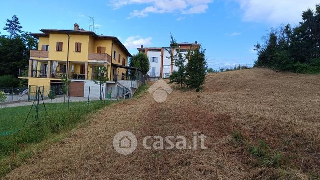 Terreno edificabile in residenziale in Via Telarolo 11