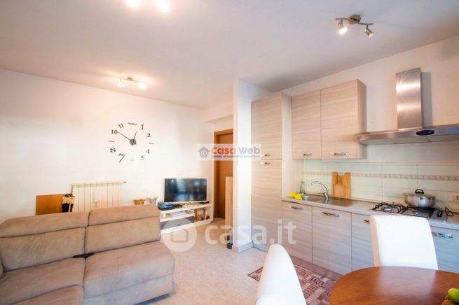 Appartamento in residenziale in Via F. Turati 106