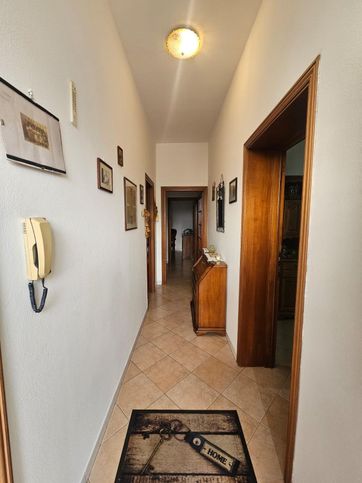 Casa indipendente in residenziale in 