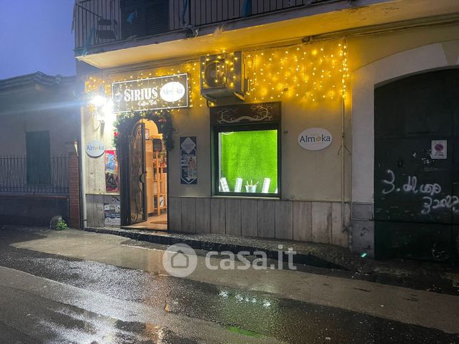 Negozio/locale commerciale in commerciale in Via Cappella degli Orefici 36