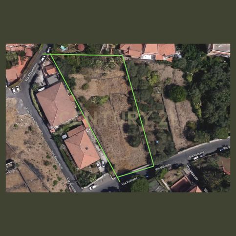 Terreno edificabile in residenziale in Via Vulcano 11