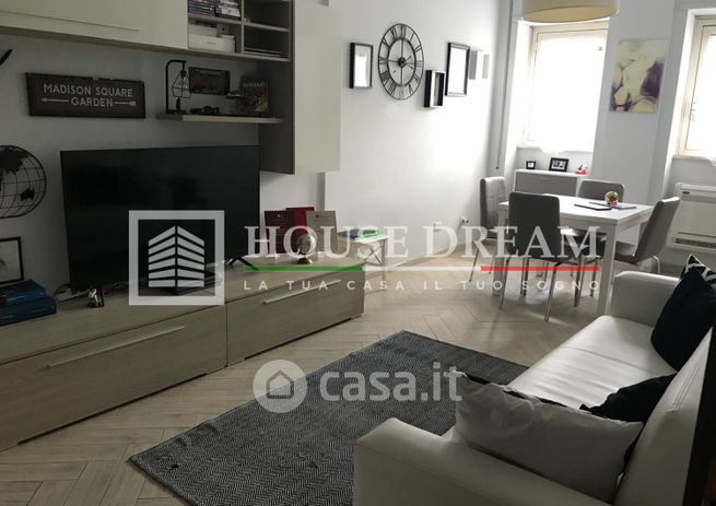 Appartamento in residenziale in Via Cornelio Labeone 82