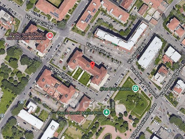 Box/posto auto in residenziale in Via Ferdinando Magellano 8