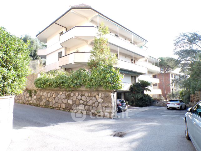 Appartamento in residenziale in Viale Arezzo