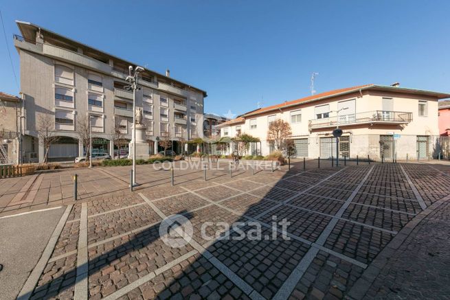 Villa in residenziale in Via Lonate Pozzolo
