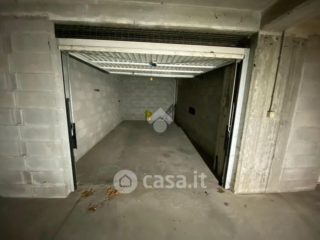 Garage/posto auto in residenziale in Via Garigliano