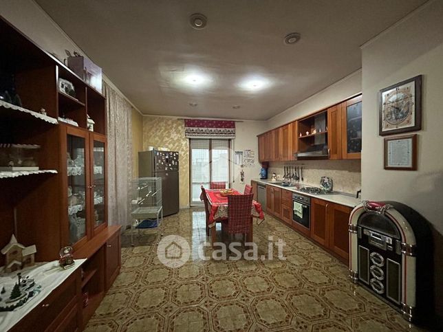 Appartamento in residenziale in Via Cirino Bruno 8