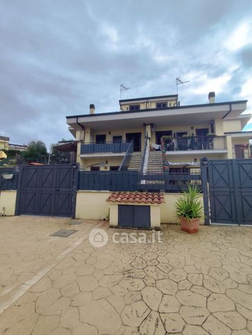 Villetta a schiera in residenziale in Via Lago Maggiore 36