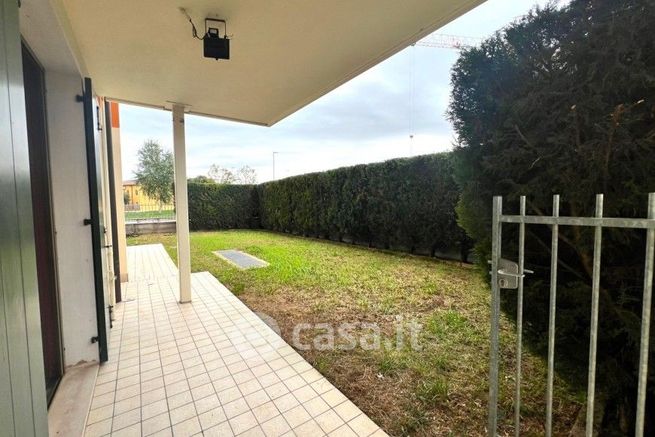 Appartamento in residenziale in Via Gianfranco Miglio 1