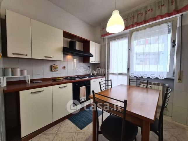 Appartamento in residenziale in Via Tuscolana 1390