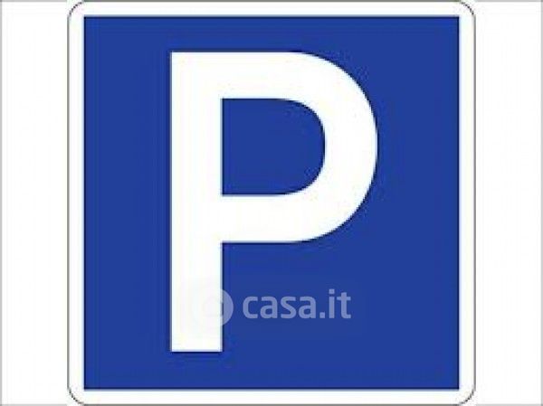 Garage/posto auto in residenziale in 