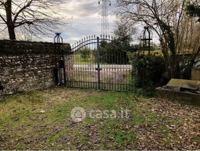 Rustico/casale in residenziale in Via Graere 9